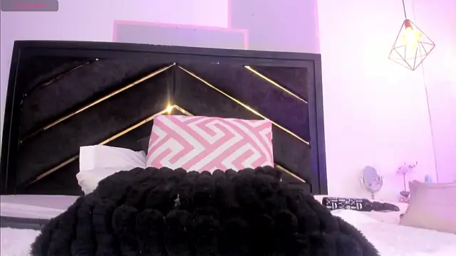 april_jones05 webcam