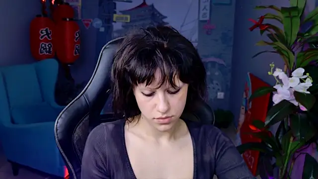 lidadarknet (F teen) - if you want to be under my heel🤍😈🔥