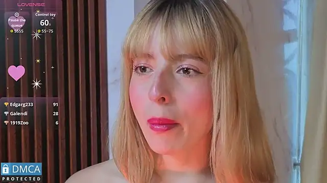 nena_cupcake_ webcam