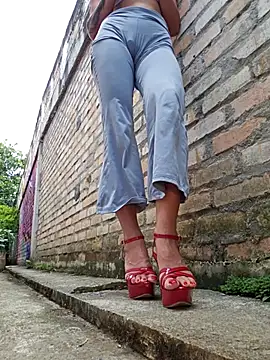 Yuky_ta Live Webcam on Stripchat