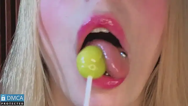 nena_cupcake_ webcam