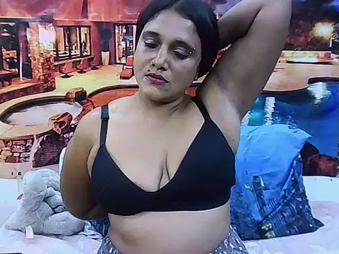 IndianSexyLady20 webcam