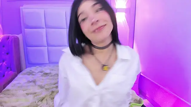 AliiceWonderland_ webcam