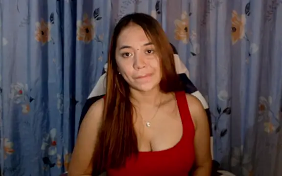urlover_mae26 webcam