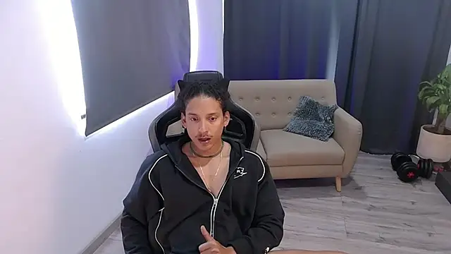 liam_v - Liam_V's free webcam - UK Sex Cams