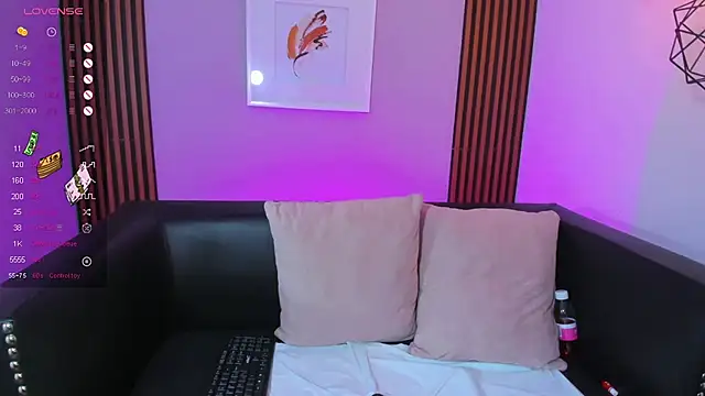 Nahiajhonson_ webcam