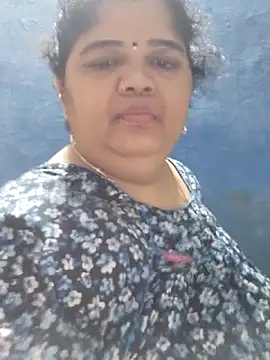 tamilthanushri webcam