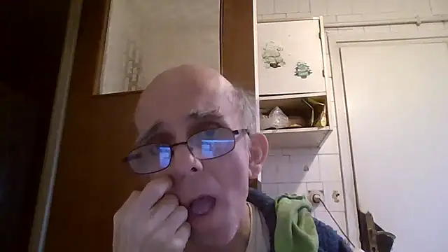 mariusica1@xh webcam