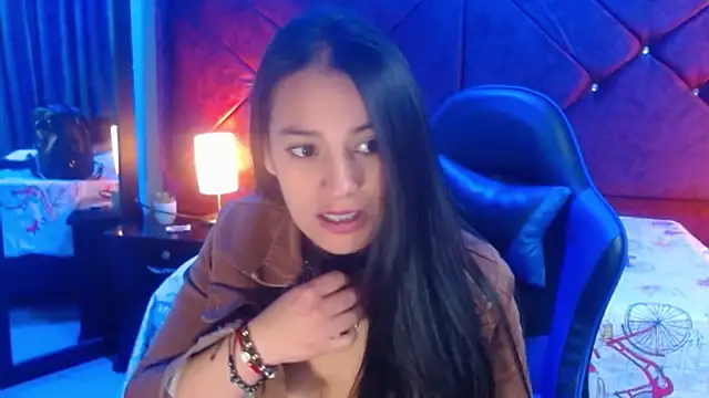 Julietacollins06 webcam