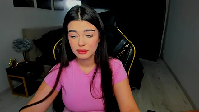 AlluringAriel webcam