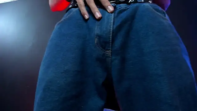 Boss_Domiinator webcam