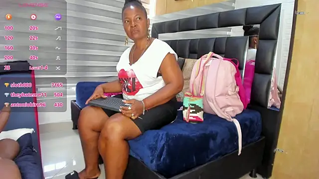 sheyla__ebony webcam