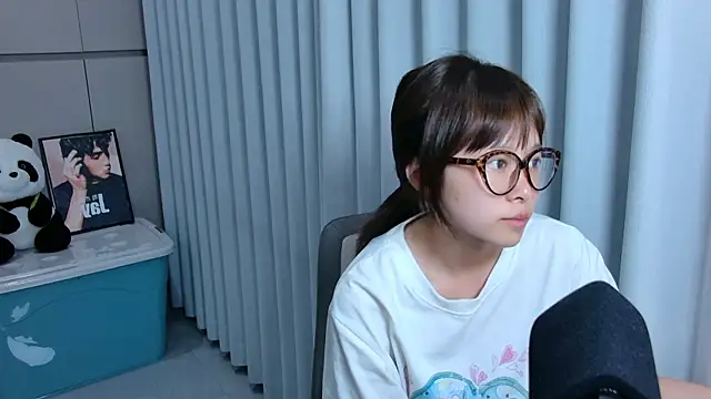 yuki-888 webcam