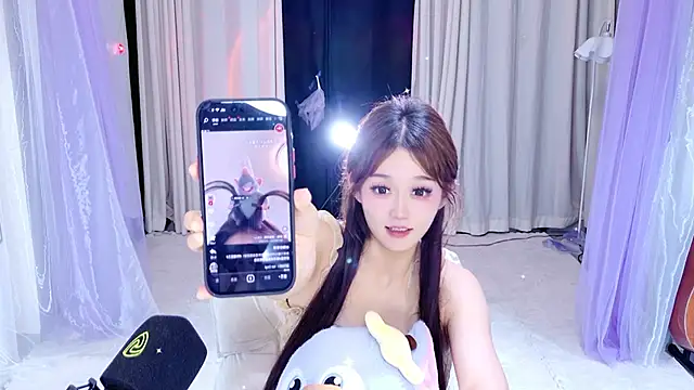 Dancer_Lucky-Nini webcam