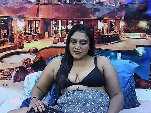 IndianSexyLady20 webcam
