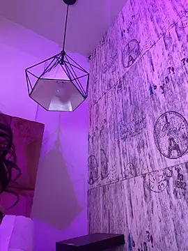 Webcam Model (AbyThompson)  is live.Free join now!