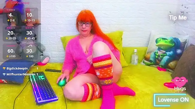 Preview of redhousewife