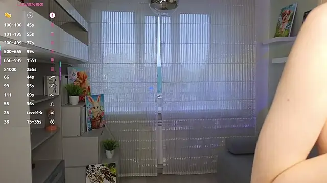 tulahilst (F teen) - Squeeze my tits while I'm leaning over u