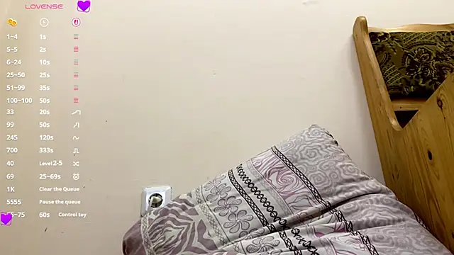 Viktoria_Vibes webcam