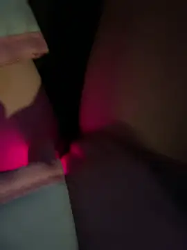 美女littleqiu在线直播