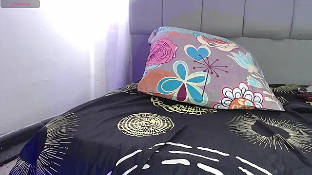 charlotte_brawn webcam