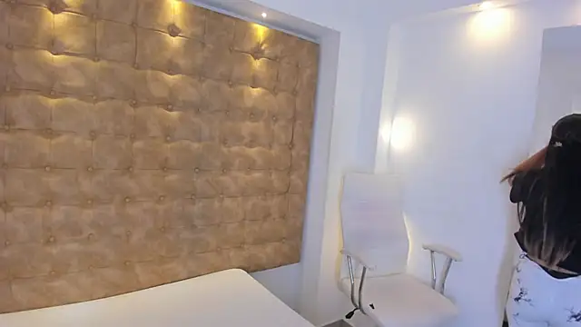 violet_giraldo webcam