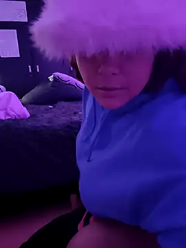 bigbooty-30 - Bigbooty-30's free webcam - UK Sex Cams