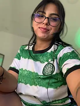 jesse_bell (F young) - SUCK NIPPLES AND BLOWJOB DILDO HARD