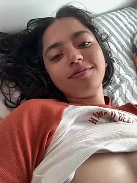 ViolettaSummer webcam