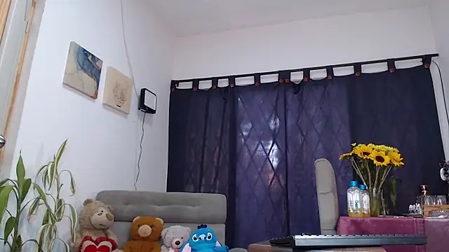 SARA_MISTRESS_BIGCOCK webcam