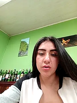 caroline__07 (Ask my age) - Nude outdoors + squirt + ticket show