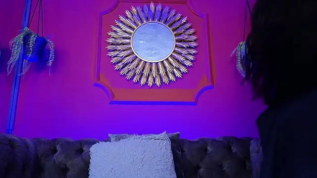 Julieta_Russell webcam