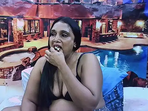IndianSexyLady20 webcam