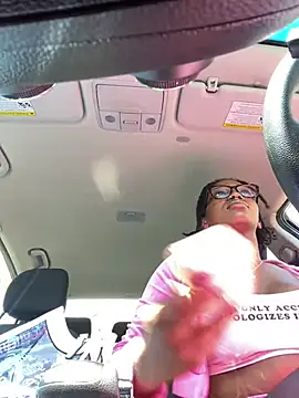 mochakaia - Mochakaia's free webcam - UK Sex Cams