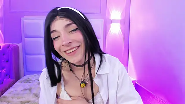 AliiceWonderland_ webcam