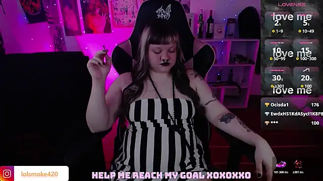 Bdsm_and_fries webcam