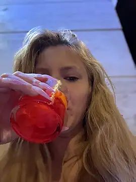 anastasiaaniess (F young) - Happy Annie :heart: