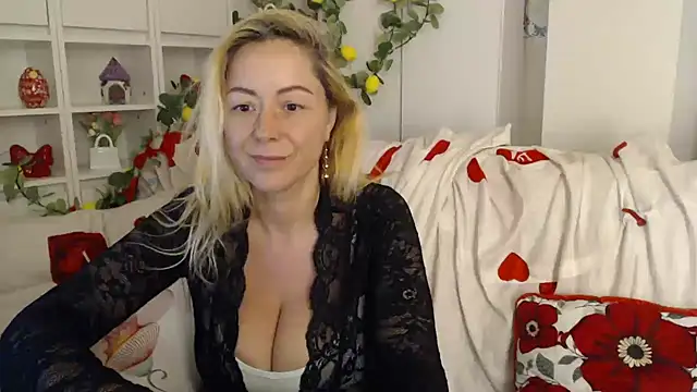 _karolynesyera_ webcam