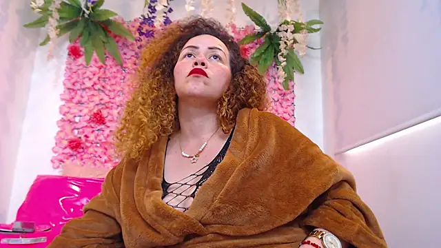 BLONDE_SEXYHOT webcam