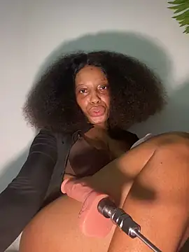 Diamondpussy97 webcam