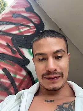 DominickVegas webcam