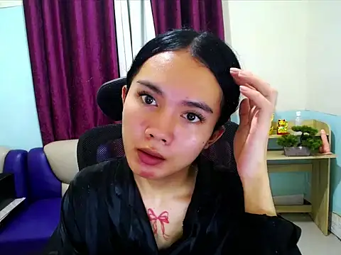 devine_goddess webcam