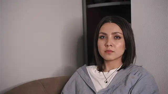 ElviraGounder webcam