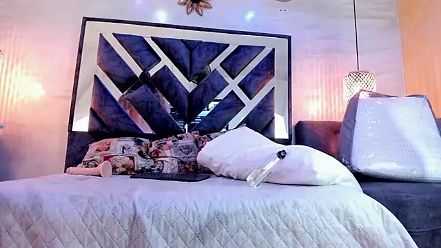 annie_vega17_ webcam