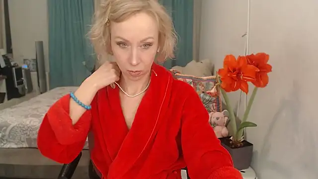 LuxuryNika webcam