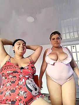 Sara_y_Amy webcam