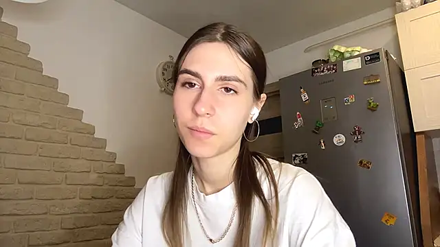 elsiekuhlmann (F teen) - play with collarbones