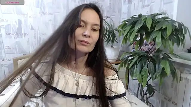 ginaqsoul (F milf) - striptease dance