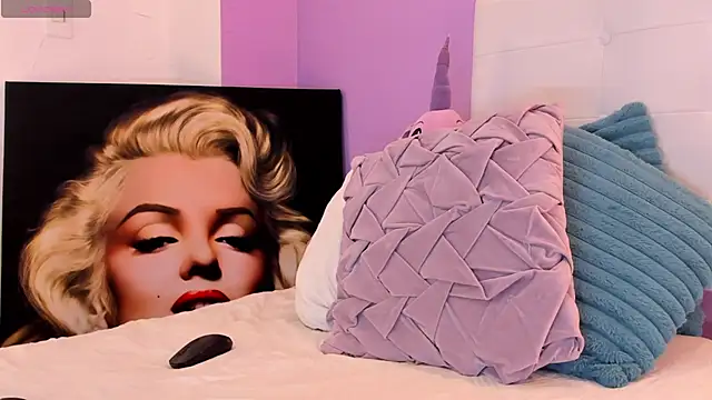 Charlotte11-11 webcam