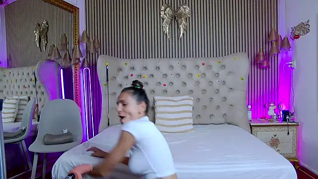 PlayfulShow live sex cam